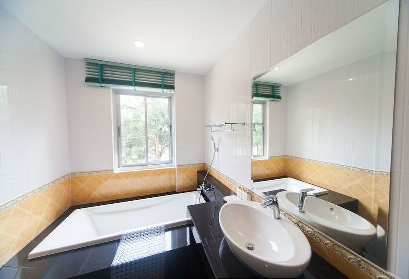 패밀리 스위트, Anchan Laguna Hotel โรงแรมอัญชันลากูน่า