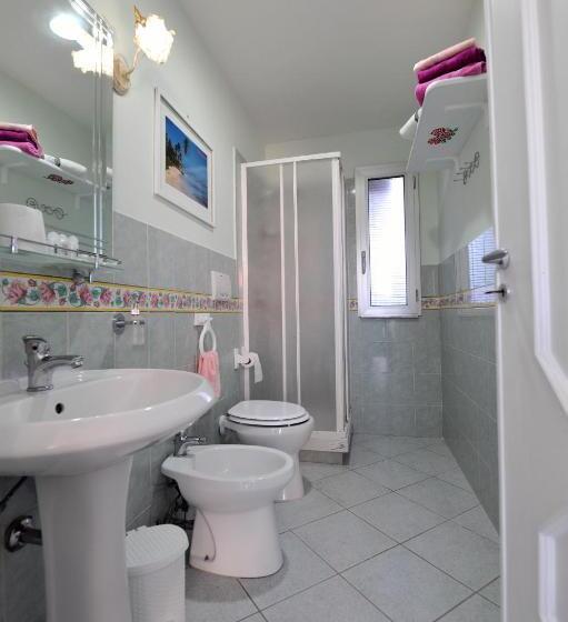 Семейный Номер, B&b Le Cycas