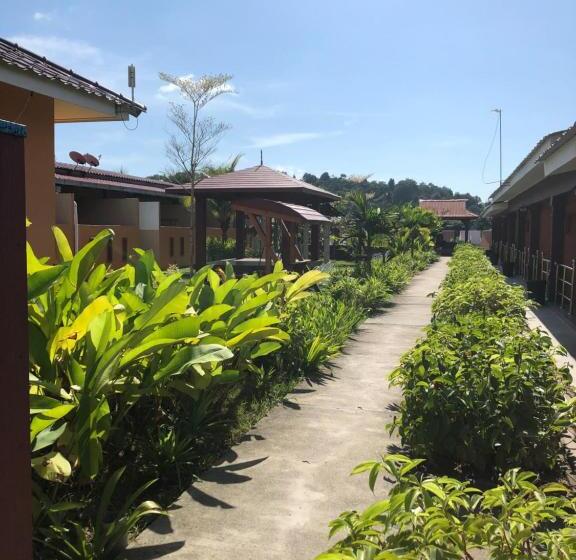 غرفة عائلية مطلّة علي الحديقة, Chuu Pun Village Resort