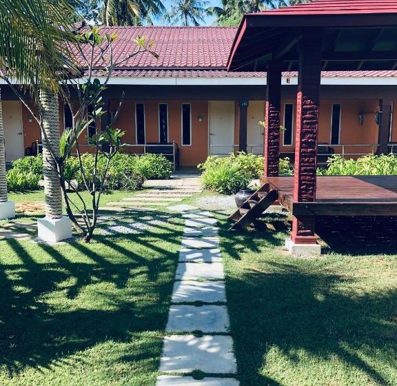 Семейный Номер Вид на Сад, Chuu Pun Village Resort