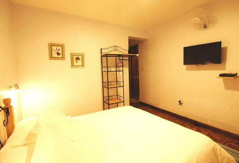 Номер Deluxe, Boulevard Inn Mt Meru