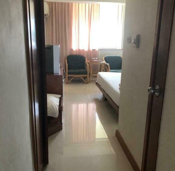 غرفة ديلوكس, Paradorn Inn