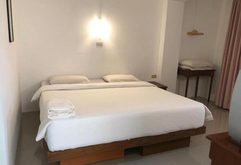 Семейный Номер, Paradorn Inn