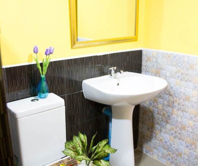 Семейный Номер, Non Nid Non Noi Design Residence