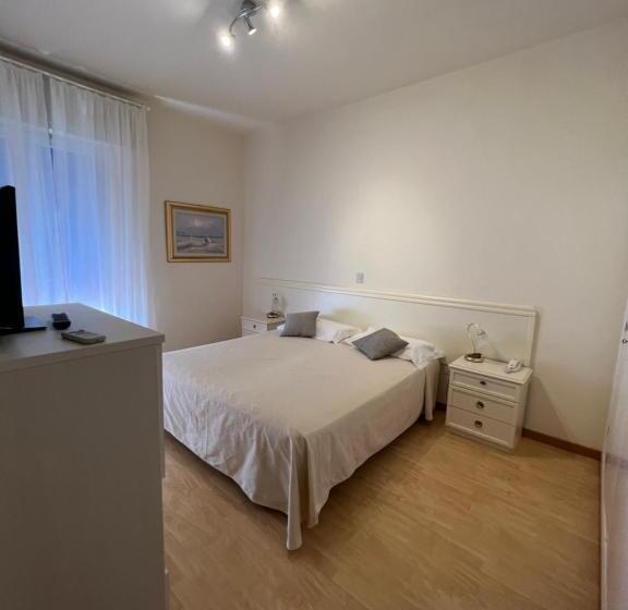 غرفة قياسية رباعية, G&d Hotel Deanna Golf