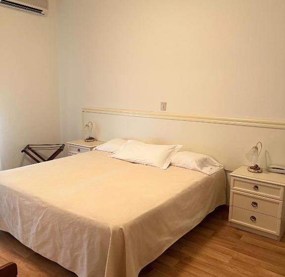 غرفة قياسية, G&d Hotel Deanna Golf