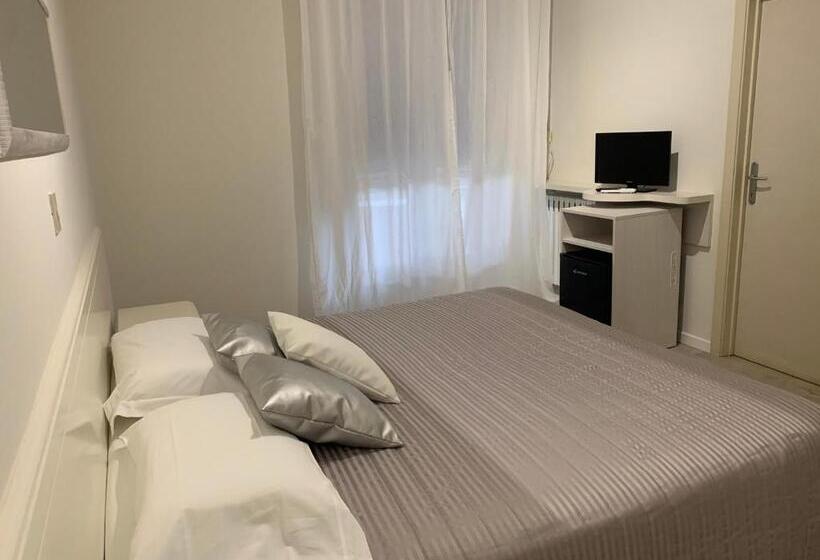 غرفة إقتصادية, G&d Hotel Deanna Golf