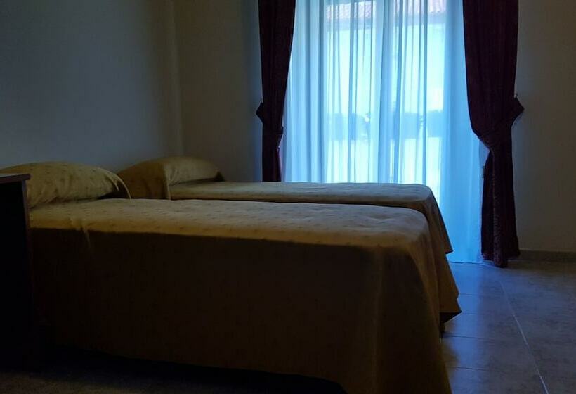Quarto Triplo Estandar, Dei Cappuccini