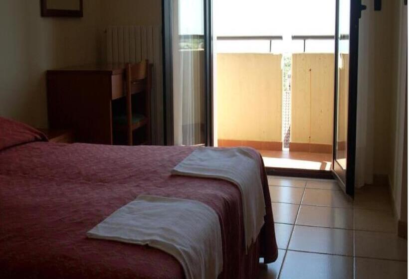 ファミリールーム, Dei Cappuccini