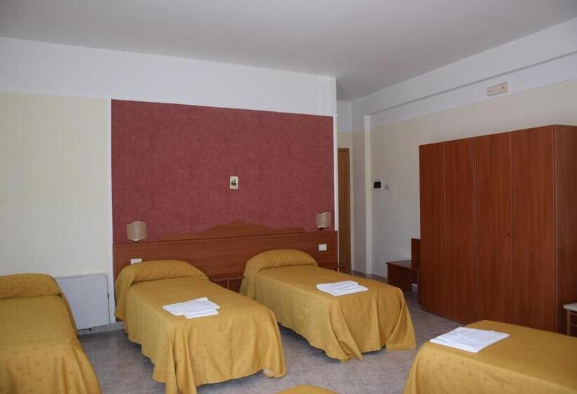 ファミリールーム, Dei Cappuccini