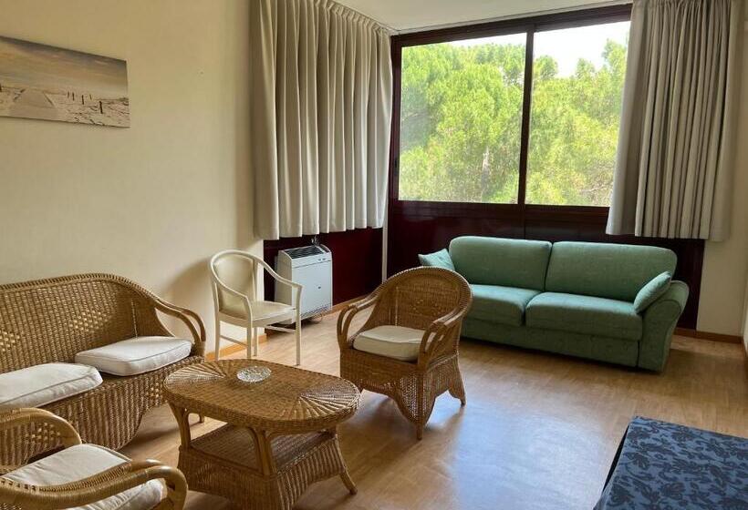 غرفة عائلية, G&d Hotel Deanna Golf