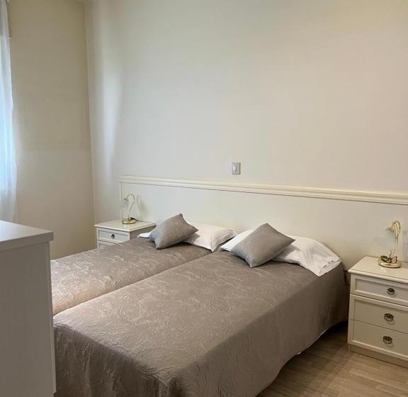 غرفة قياسية رباعية, G&d Hotel Deanna Golf