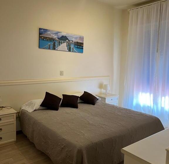 غرفة قياسية رباعية, G&d Hotel Deanna Golf