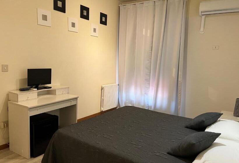 غرفة قياسية رباعية, G&d Hotel Deanna Golf