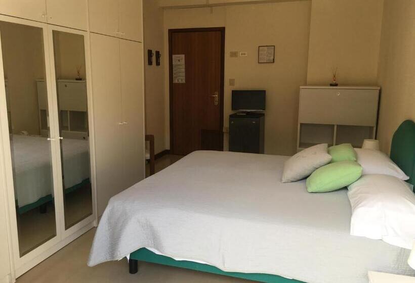 غرفة قياسية فردية, G&d Hotel Deanna Golf