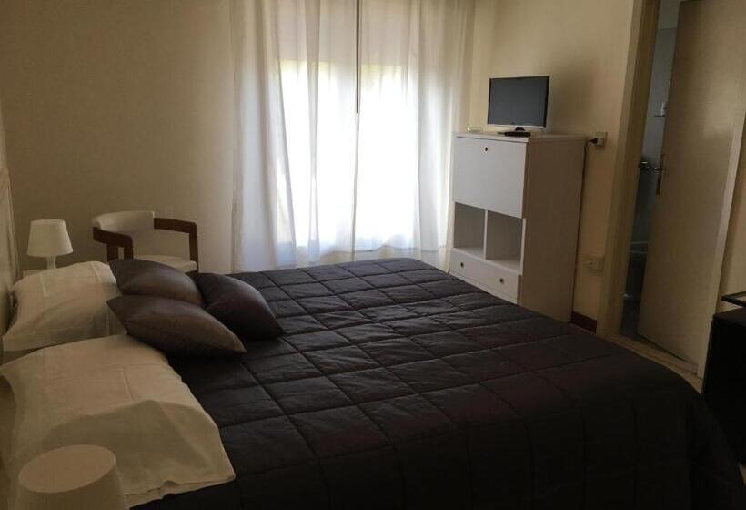 غرفة إقتصادية, G&d Hotel Deanna Golf