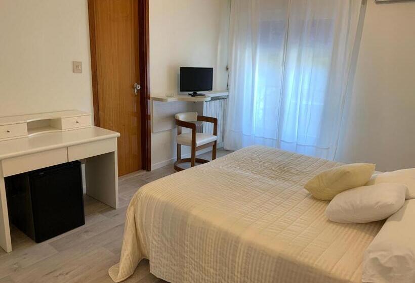 غرفة إقتصادية, G&d Hotel Deanna Golf