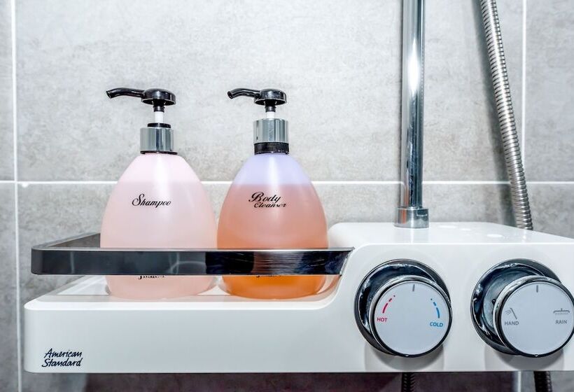 חדר דלוקס, Virginia