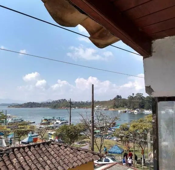 اتاق استاندارد, Lagos De Guatape