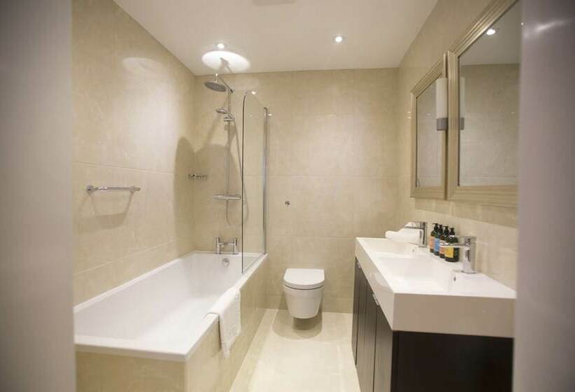 スタンダードスタジオ, The Lansbury Heritage A Sunday Hotel   Canary Wharf