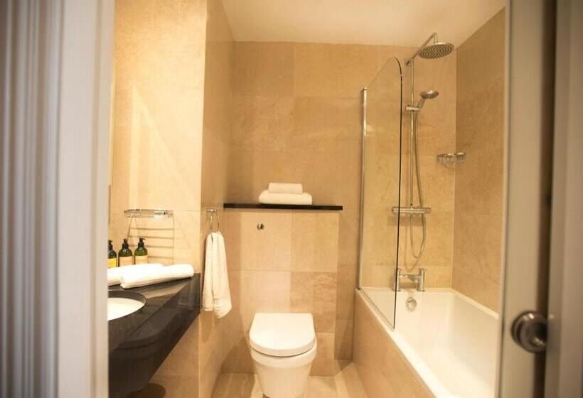 Номер Клуб, The Lansbury Heritage A Sunday Hotel   Canary Wharf