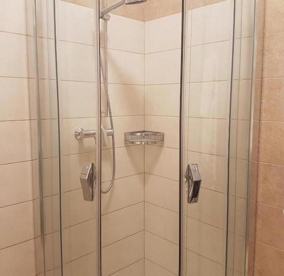 스탠다드 발코니 룸 측면 바다 전망, Milano Blue Mamaia