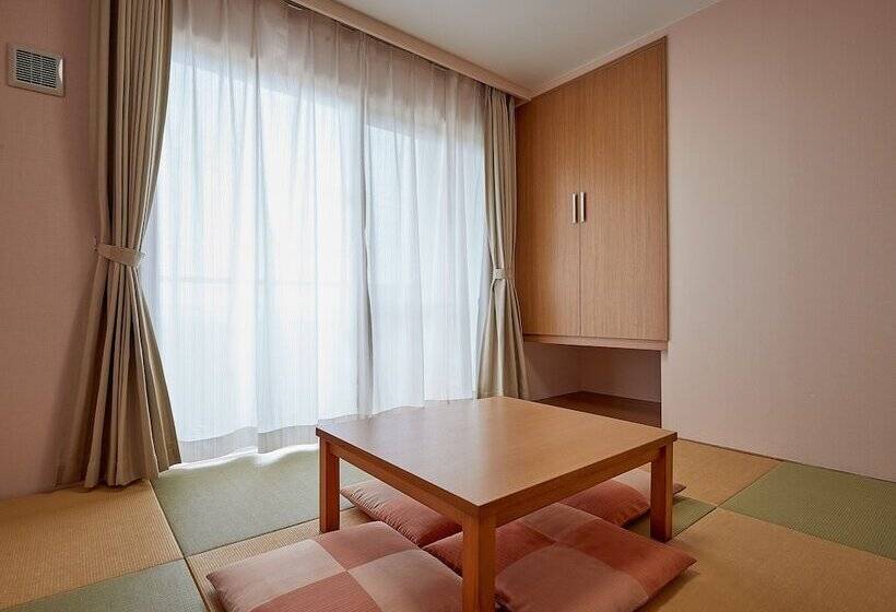 חדר סטנדרט, Murasakimura