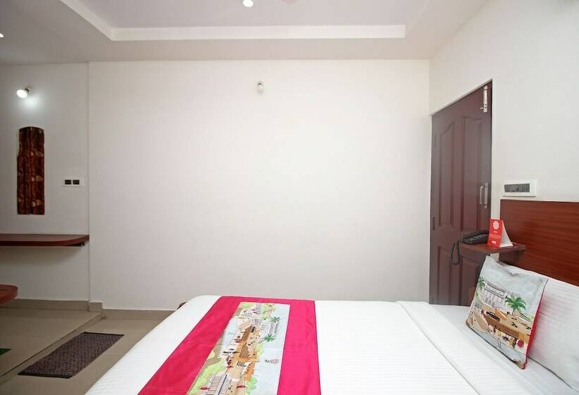 Standardrum, Oyo Rooms Near Power House