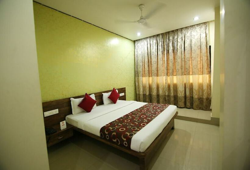 Standardrum, Oyo Rooms Near Power House