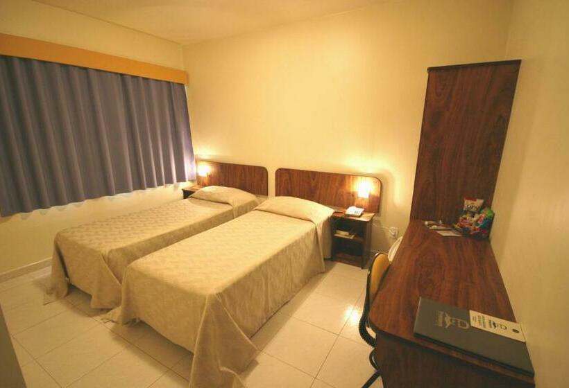 Номер Deluxe, Patriarca