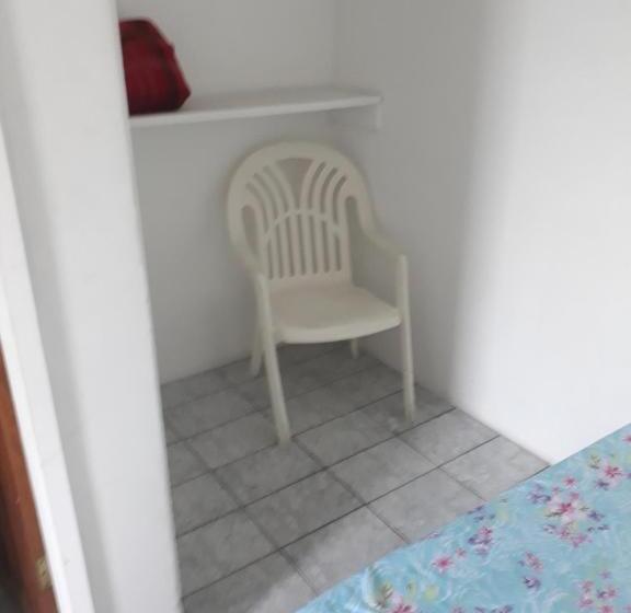 اتاق ساده سه نفره, Pousada Guaratuba