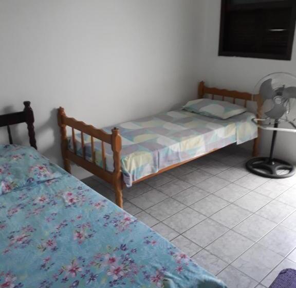 اتاق ساده سه نفره, Pousada Guaratuba