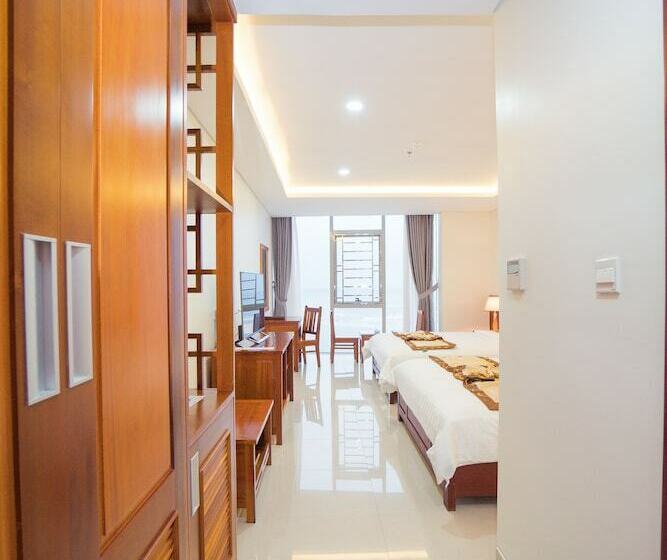 اتاق سوپریور, Vinh Hoang