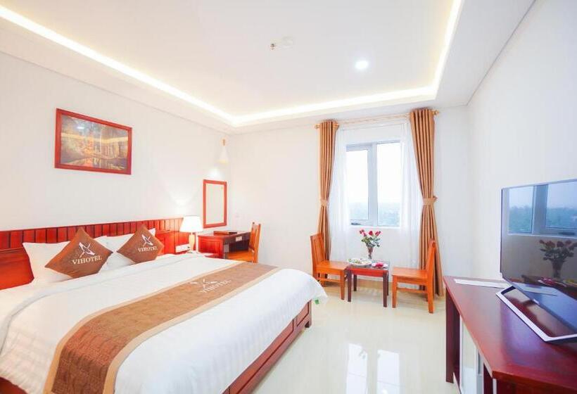 اتاق سوپریور, Vinh Hoang