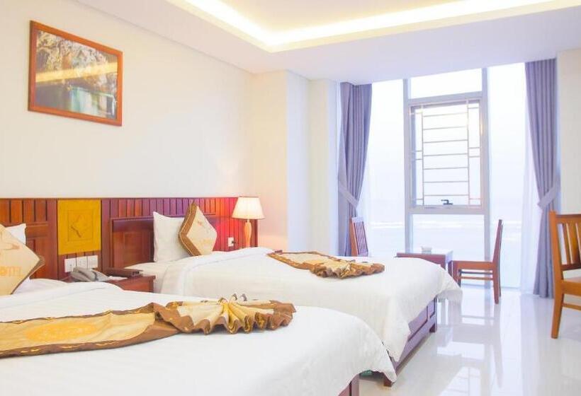 اتاق استاندارد با چشمانداز دریا, Vinh Hoang