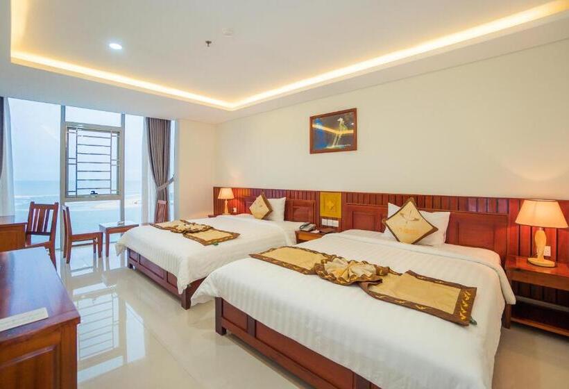 اتاق لوکس چهار تخته, Vinh Hoang