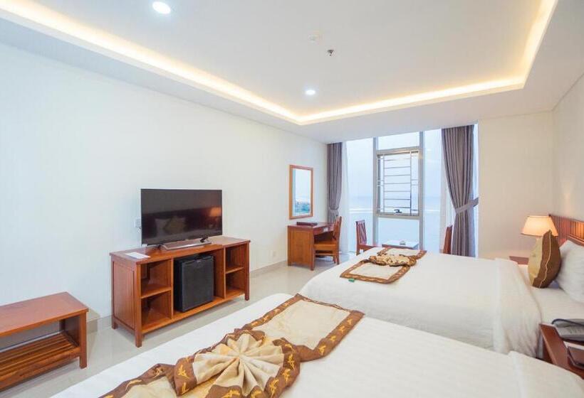 اتاق لوکس چهار تخته, Vinh Hoang