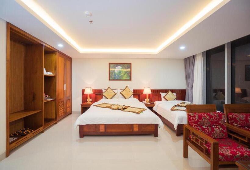 سوییت با چشمانداز دریا, Vinh Hoang