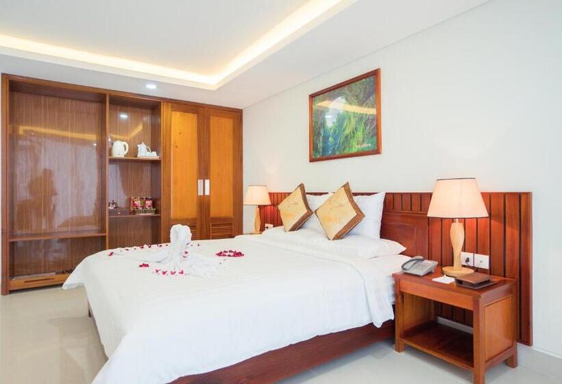 سوییت با چشمانداز دریا, Vinh Hoang