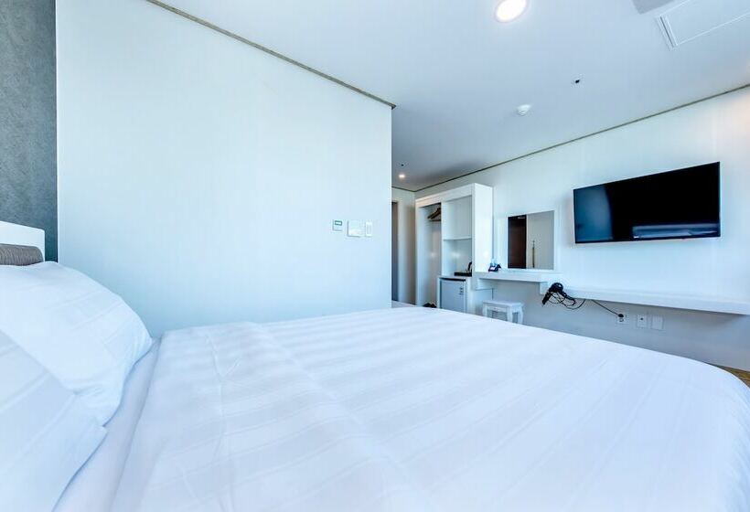 חדר סופריור, Virginia