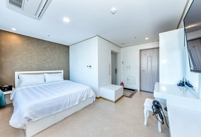 חדר סופריור, Virginia