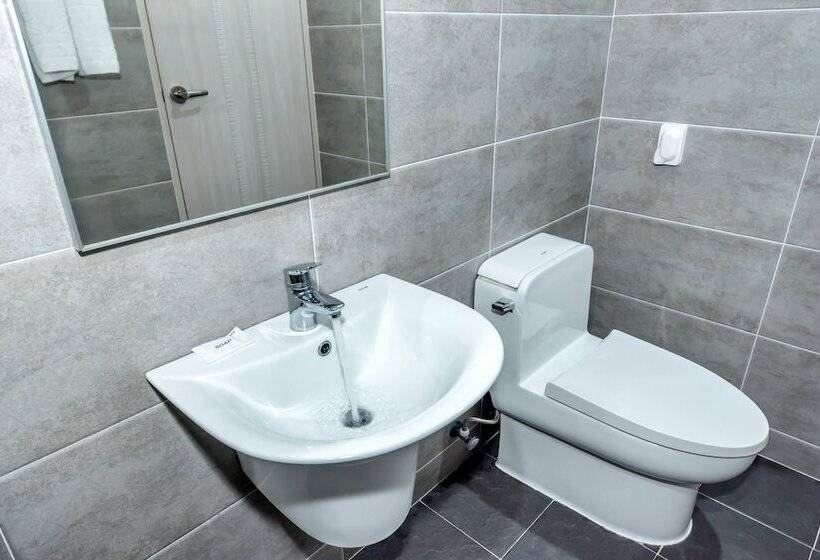 חדר סופריור, Virginia