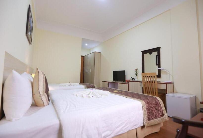 اتاق استاندارد سه نفره, Tecco Sky