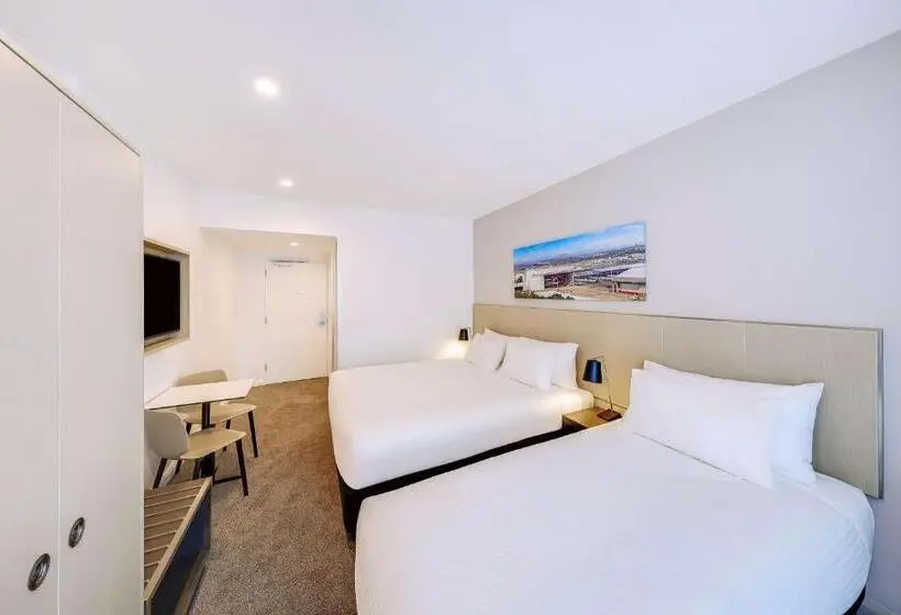 スタンダードトリプルルーム, Travelodge Hotel Sydney Airport