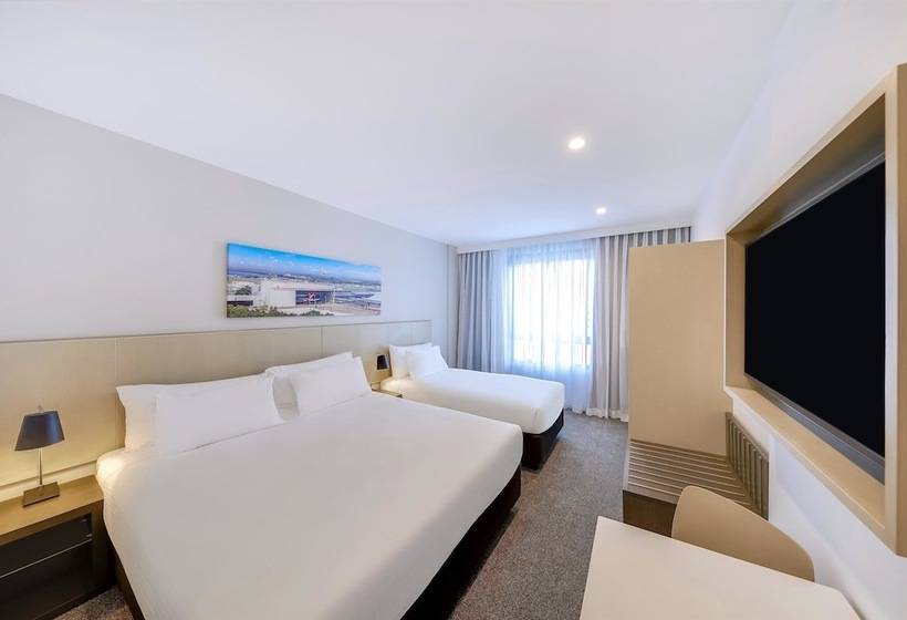 غرفة قياسية ثلاثية, Travelodge Hotel Sydney Airport