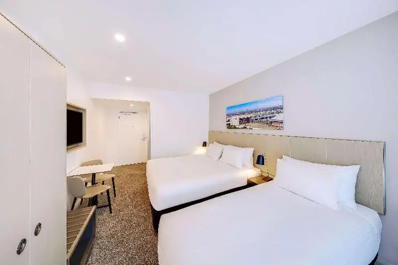 スタンダードトリプルルーム, Travelodge Hotel Sydney Airport