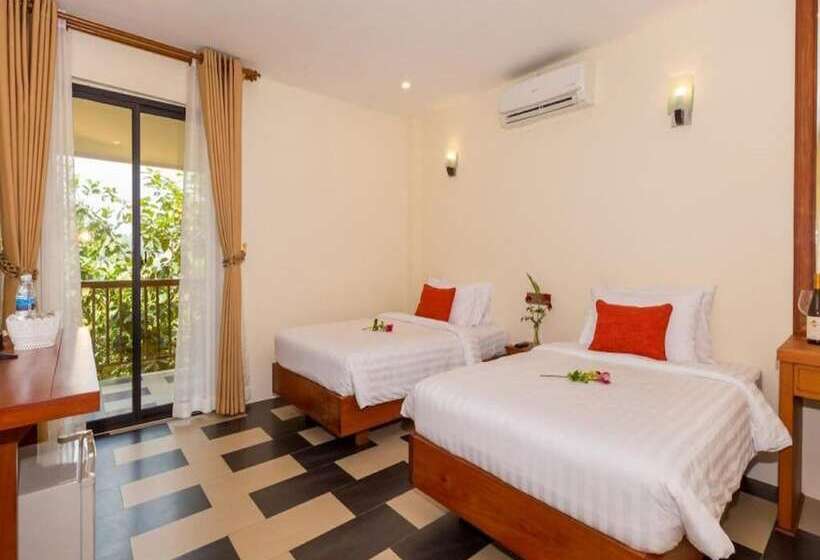 管理人员工作室, 360 Resort