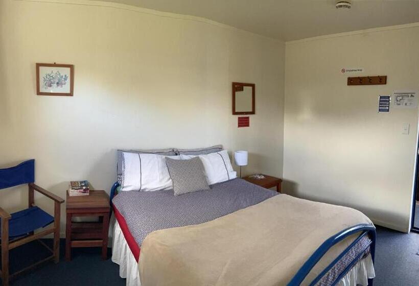 Номер Стандарт, Tongariro River Retreat