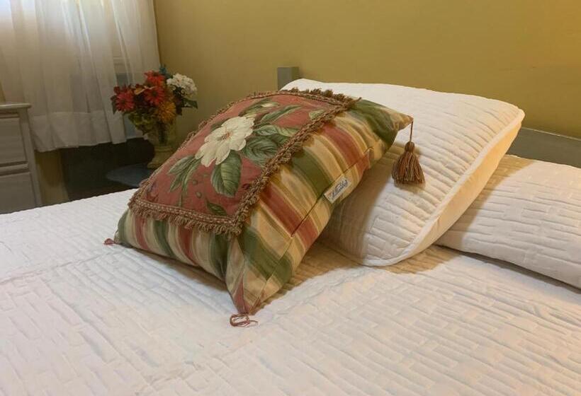 חדר אקונומי, Quinta Ugarte