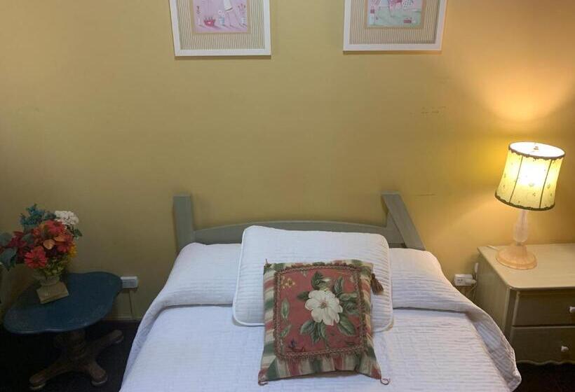 חדר אקונומי, Quinta Ugarte